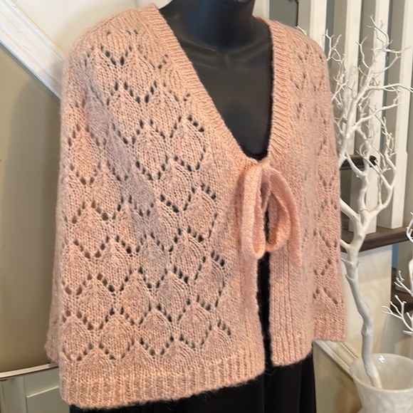 Ann Taylor Loft Light Pink Wrap Shawl Cape Sweater Poncho Knit - Picture 12 of 12